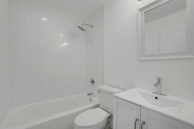 Building Photo - 1032 Hoke Smith Dr