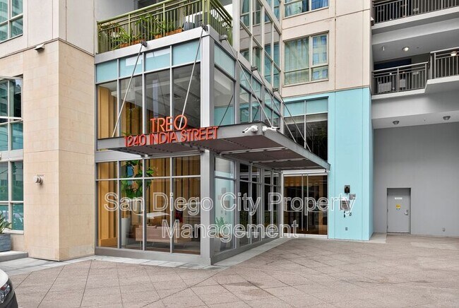 Building Photo - 1240 India St