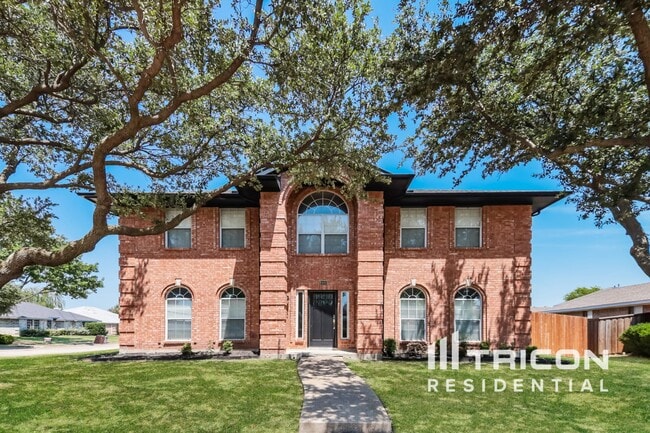 Building Photo - 8401 Manchester Dr