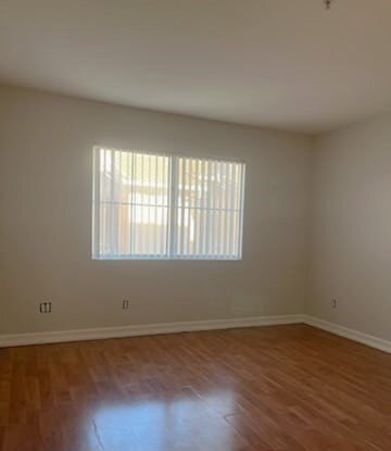 Building Photo - 317 W Summerfield Cir