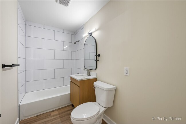 Building Photo - 355 Hilltop Dr