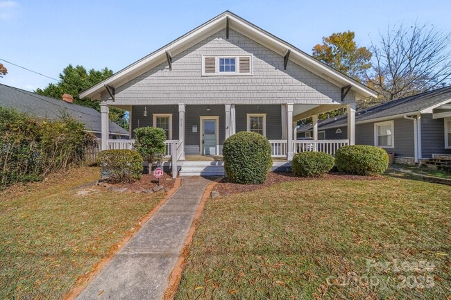 Building Photo - 813 E 35th St