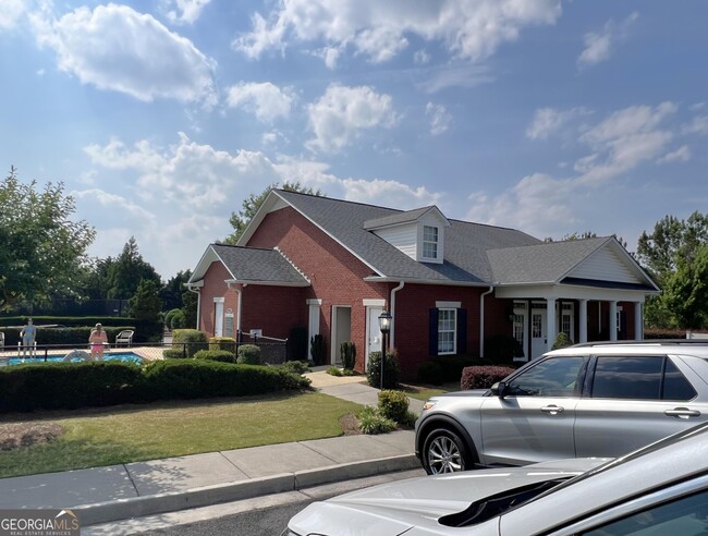 Building Photo - 124 Millers Ln