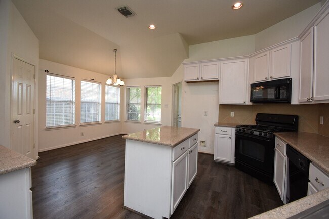 Building Photo - 128 Long Canyon Ln