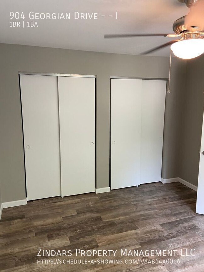 Building Photo - 904 Georgian Dr