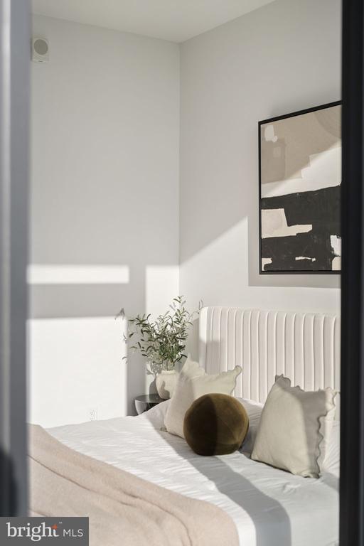 Building Photo - 210 S 12th St