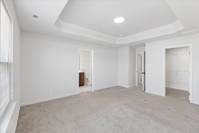 Building Photo - 159 Freedom Wy