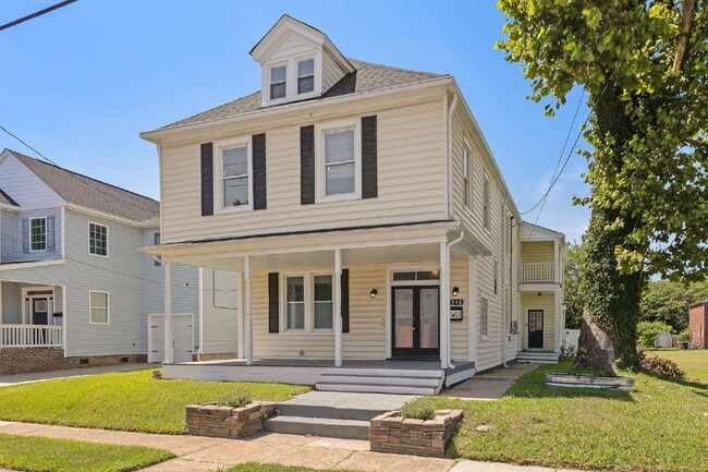 Primary Photo - Amazing home in Phoebus