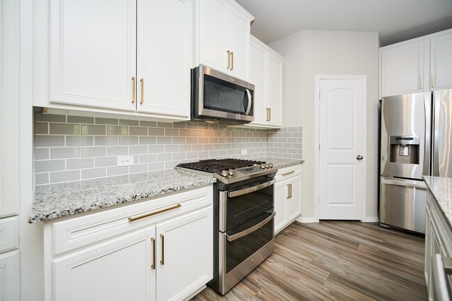Building Photo - 9291 Inland Leather Ln