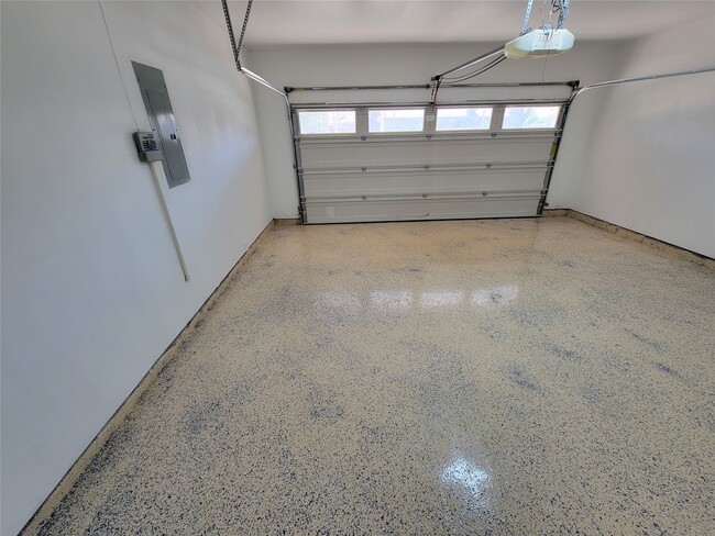 Building Photo - 11130 Celano Dr