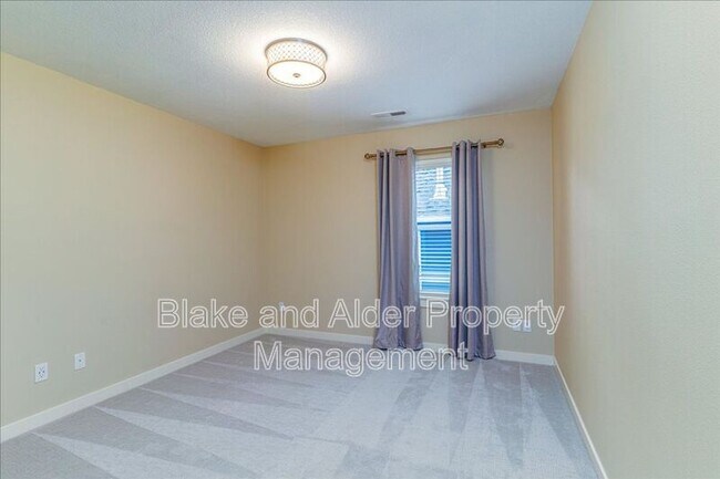 Building Photo - 7981 SW Kelso Ct