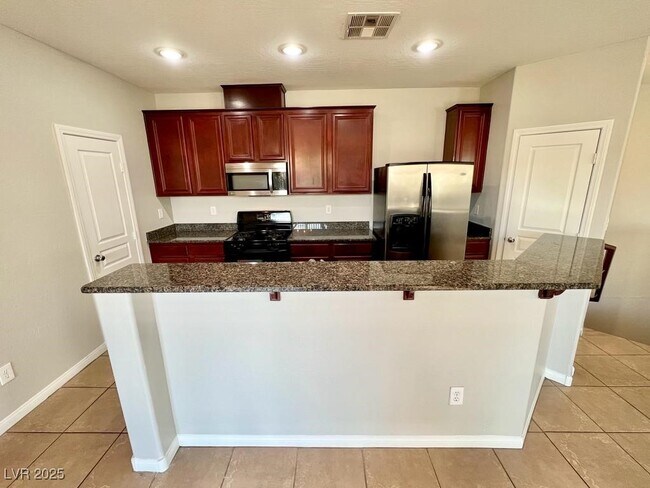 Building Photo - 4370 Westbury Square St