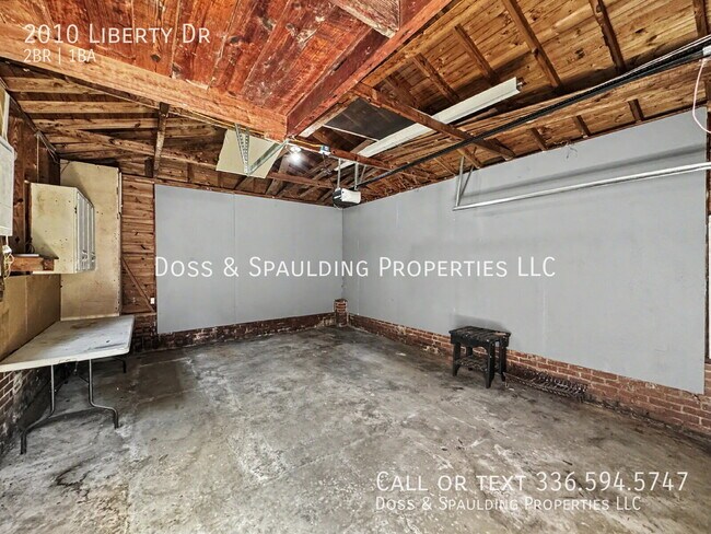 Building Photo - 2010 Liberty Dr