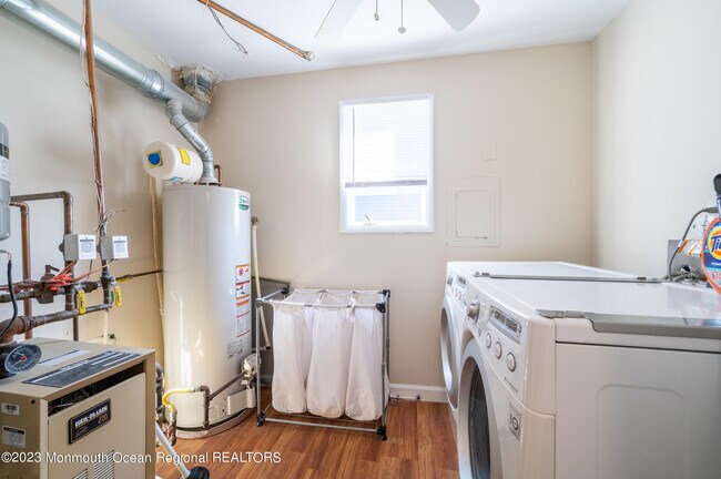 Building Photo - 260 Hancock Ave