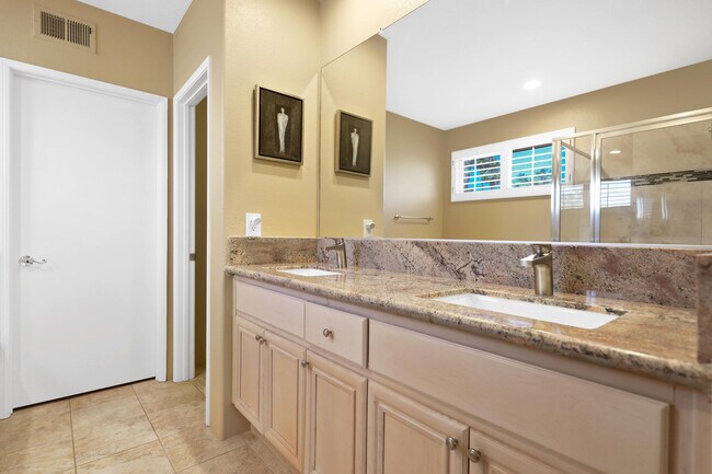 Building Photo - 84 N Kavenish Dr