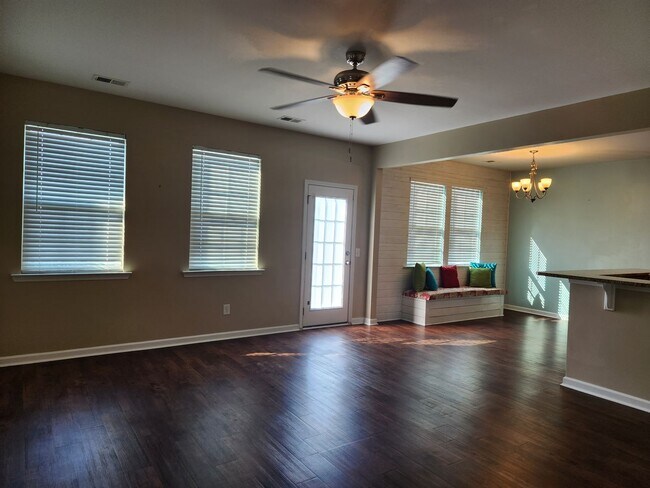 Building Photo - True Southern Living In Lindera Preserve!