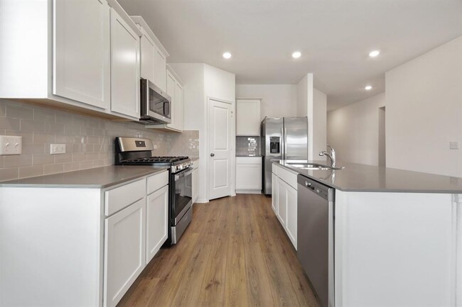 Building Photo - 10713 Steinbeck Dr