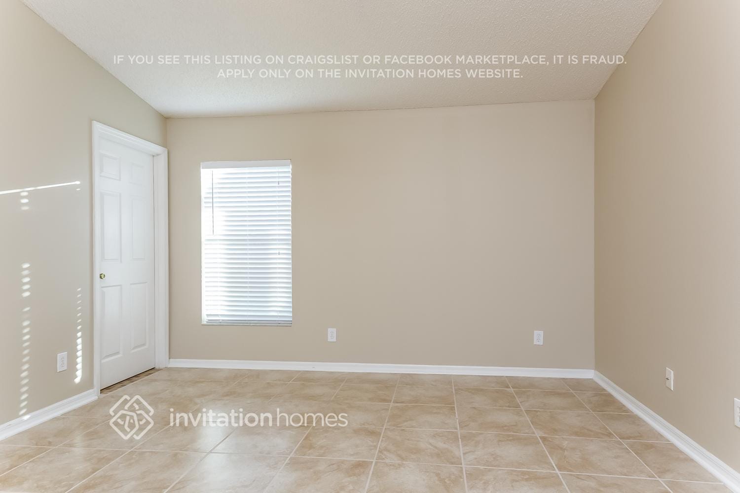 Building Photo - 2434 Bayhill Dr