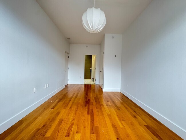 Building Photo - 836 Bergen St