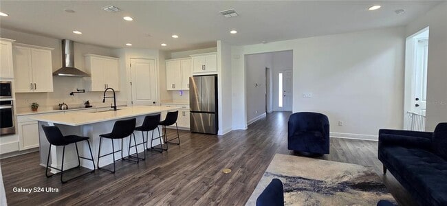 Building Photo - 18410 Blue Heron Cir