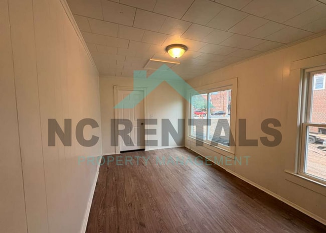 Building Photo - 113 S 2nd Ave