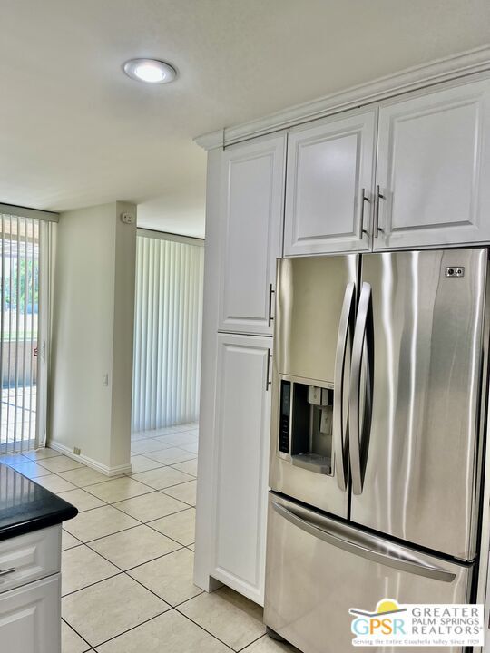 Building Photo - 2559 Whitewater Club Dr