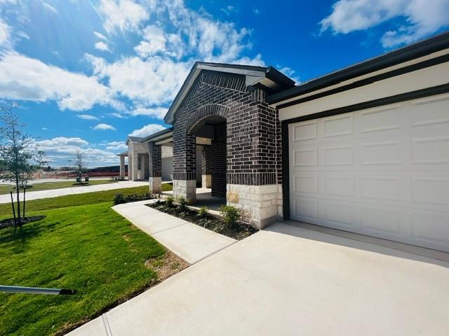 Building Photo - 803 Pease River Wy