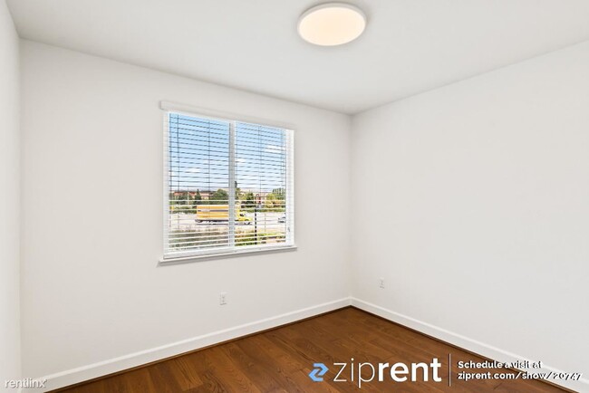 Building Photo - 3 br, 2 bath Condo - 5625 Pandorea Terrace...