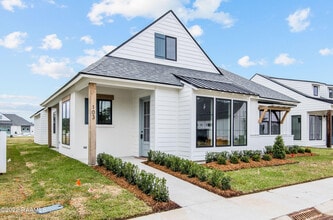 Building Photo - 103 Wishing Wl Dr