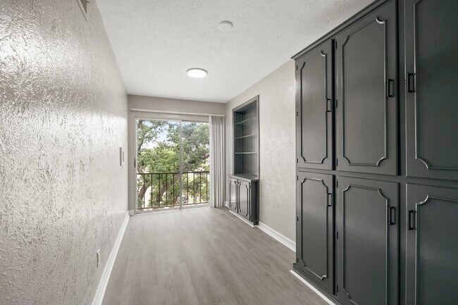 Building Photo - 5050 Ambassador Way