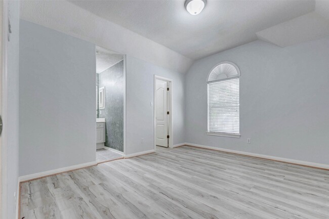 Building Photo - 12906 Silent Shore