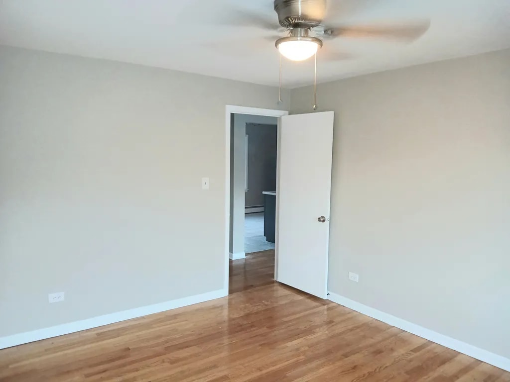 Building Photo - 4427 Prairie Ave