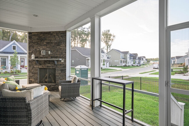 Building Photo - 31080 Silver Maple Dr