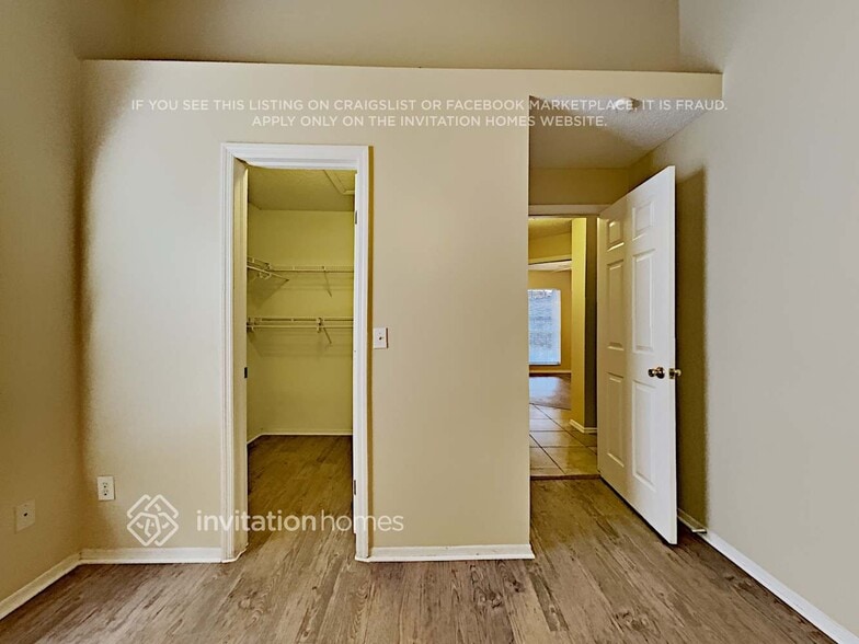 Building Photo - 2341 Donegan Pl