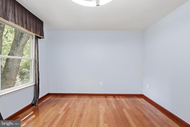Building Photo - 10799 Adare Dr