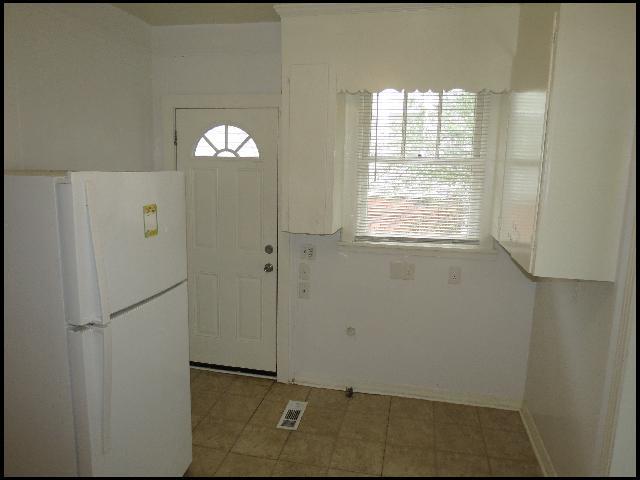 Building Photo - 4115 C St