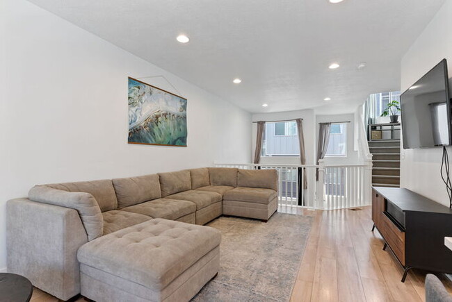 Building Photo - Coming Soon!