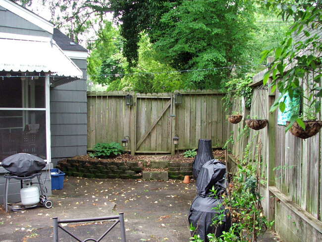 Building Photo - Cute 3 bedroom, 1 bath house in Homewood!