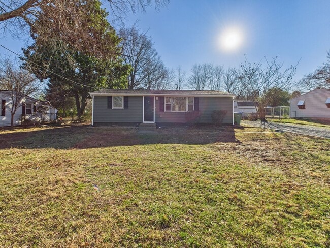 Building Photo - 6113 Ullswater Ave