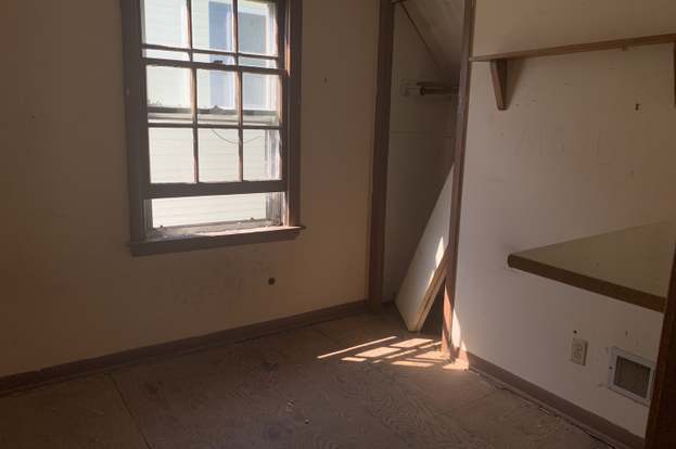 Building Photo - 8837 S Talman Ave