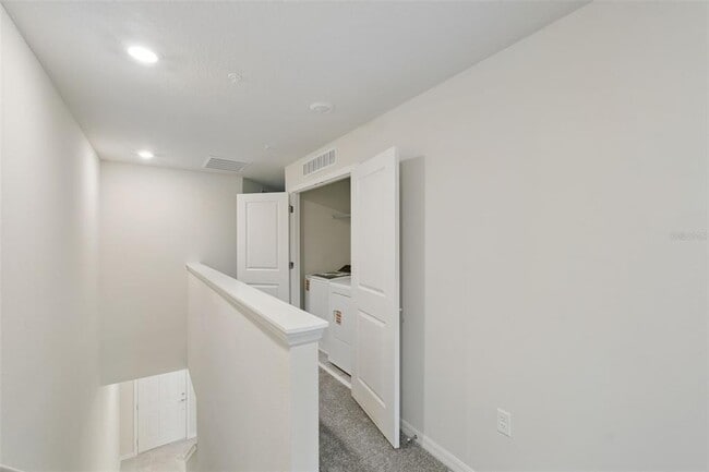 Building Photo - 3082 Emerald Acrs Ln