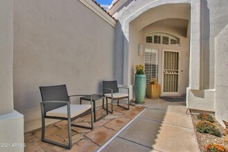 Building Photo - 1138 E Amberwood Dr