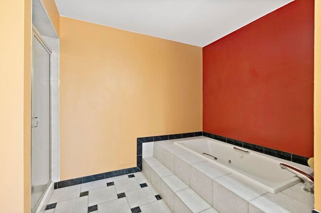 Building Photo - 44 Skyview Terrace