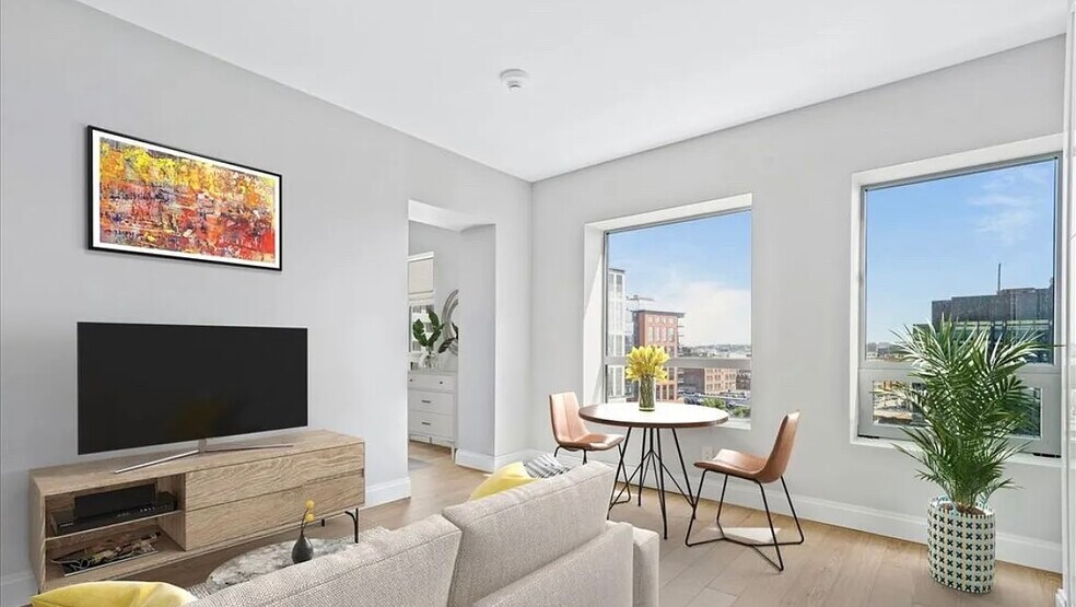 Primary Photo - 100 Shawmut Ave