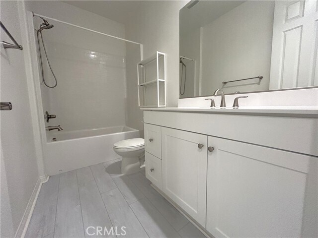 Building Photo - 16134 Paddock Ave