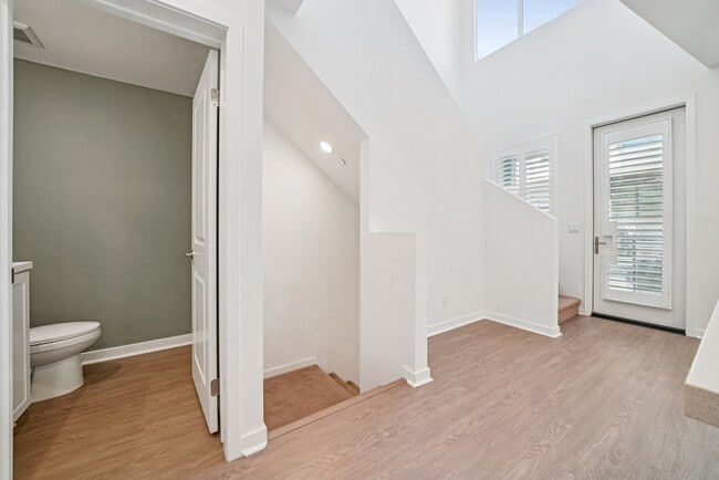 Building Photo - 11048 Luminate Dr