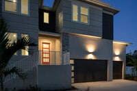 Building Photo - 318 Rafael Blvd NE