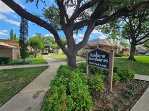Building Photo - 3121 Park Ln