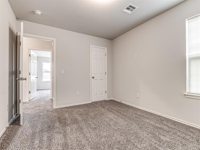 Building Photo - 1125 S Appaloosa Ln