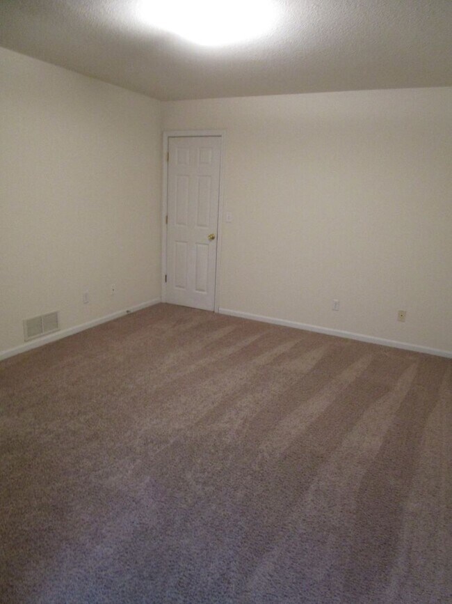 Building Photo - 4404-4404 W Jeana Ct